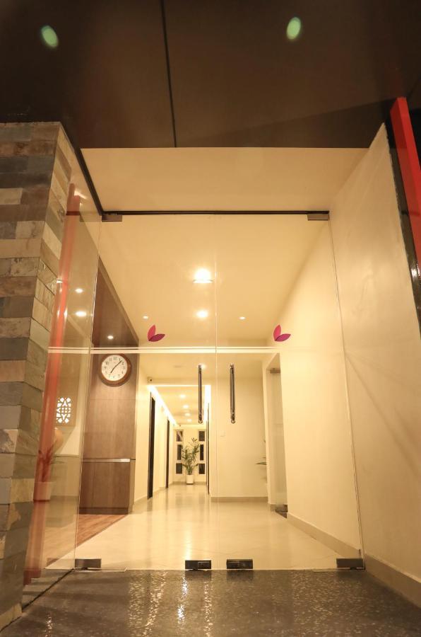 Lavender Infopark Kochi Ξενοδοχείο Εξωτερικό φωτογραφία